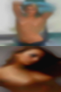 IN naked woman sexy pussy.